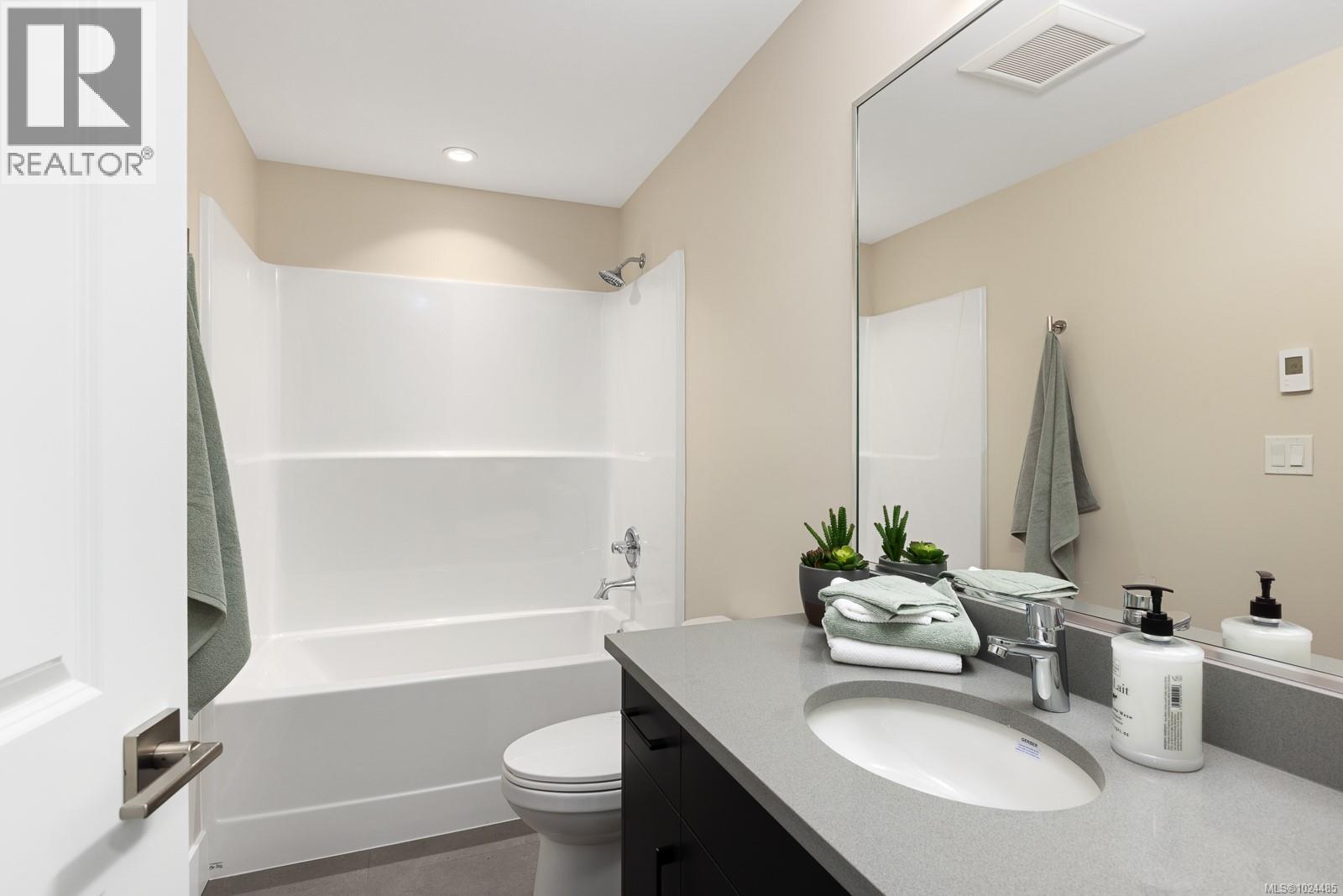 1 7470 Cottage Way, Lake Cowichan