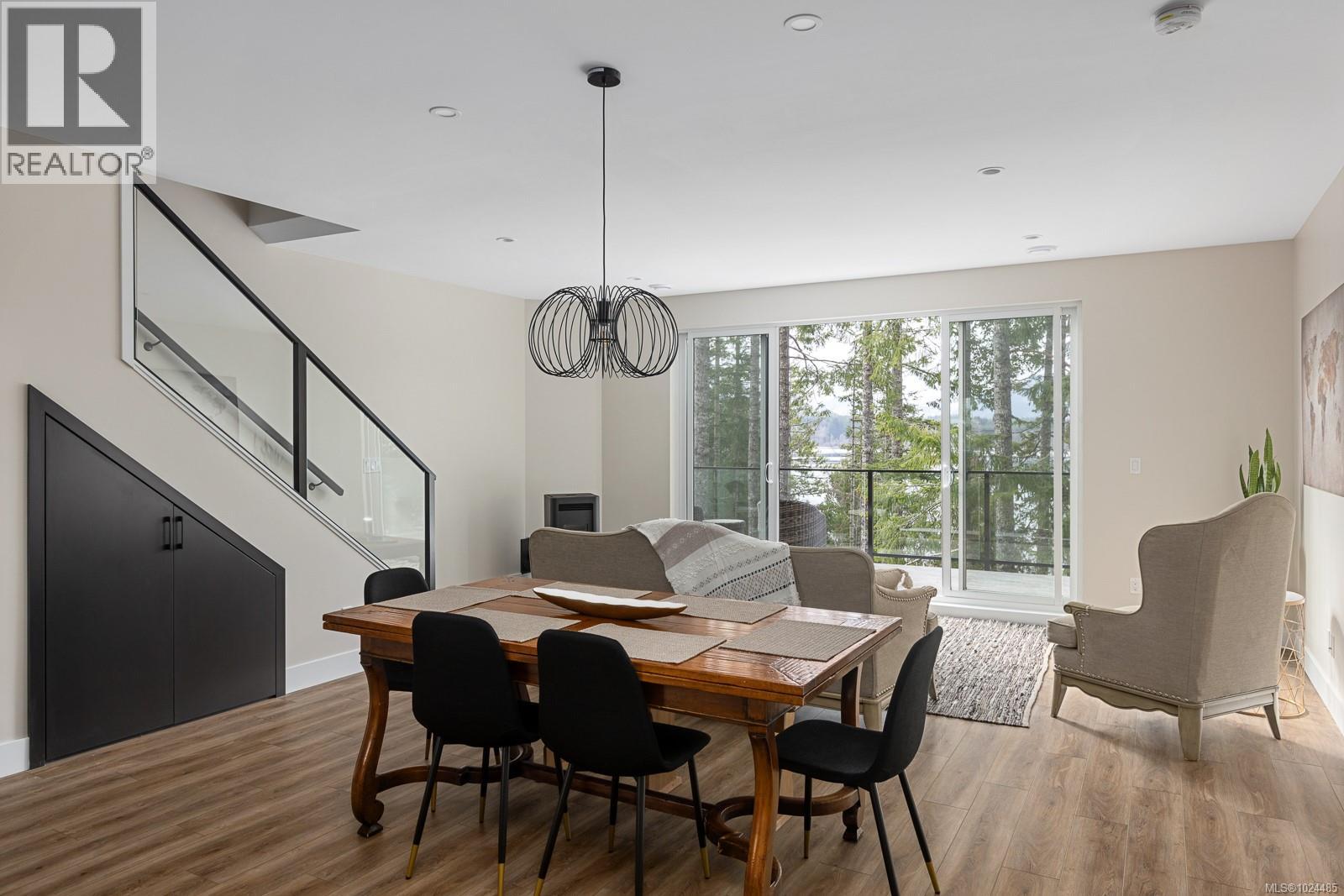 1 7470 Cottage Way, Lake Cowichan