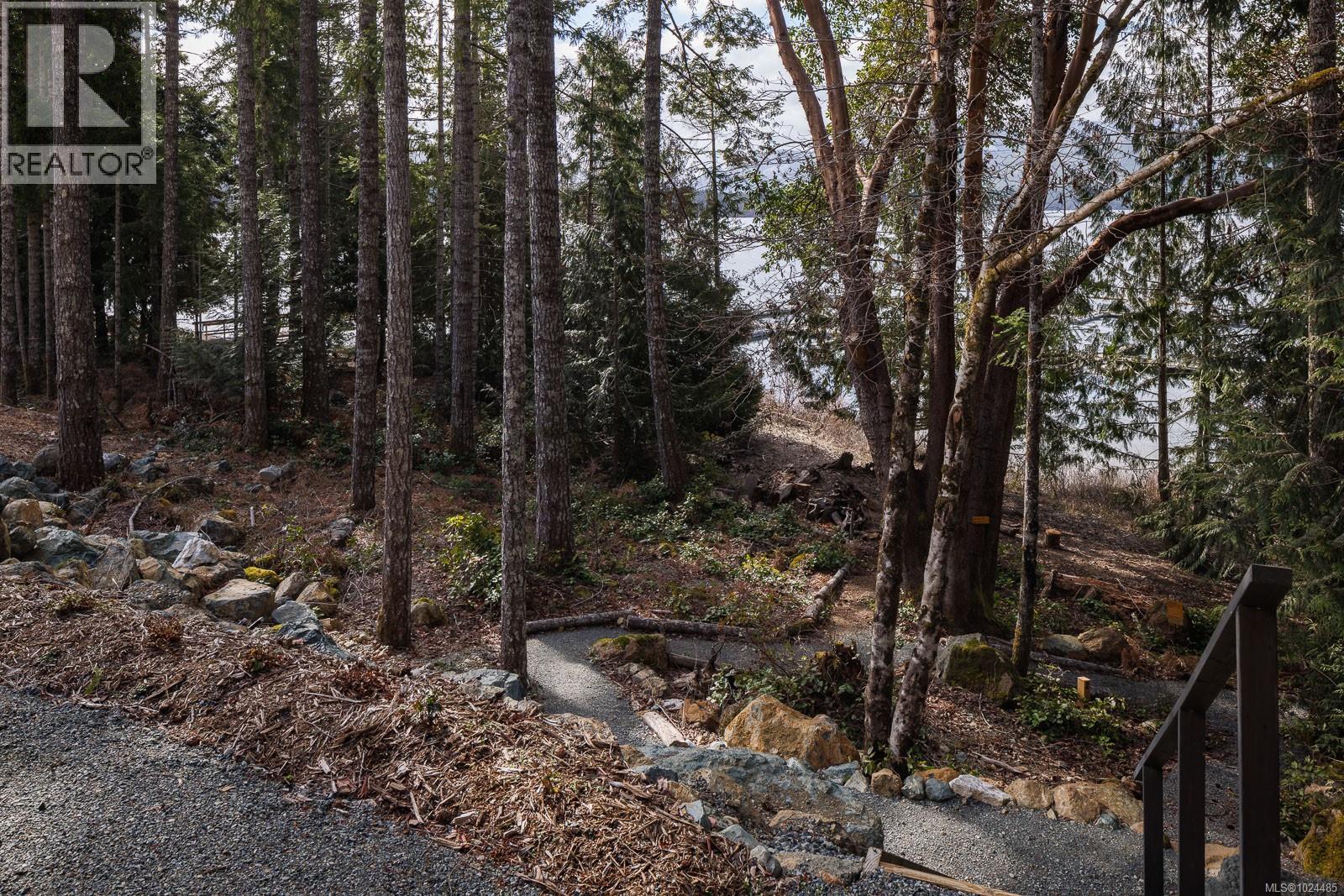 1 7470 Cottage Way, Lake Cowichan