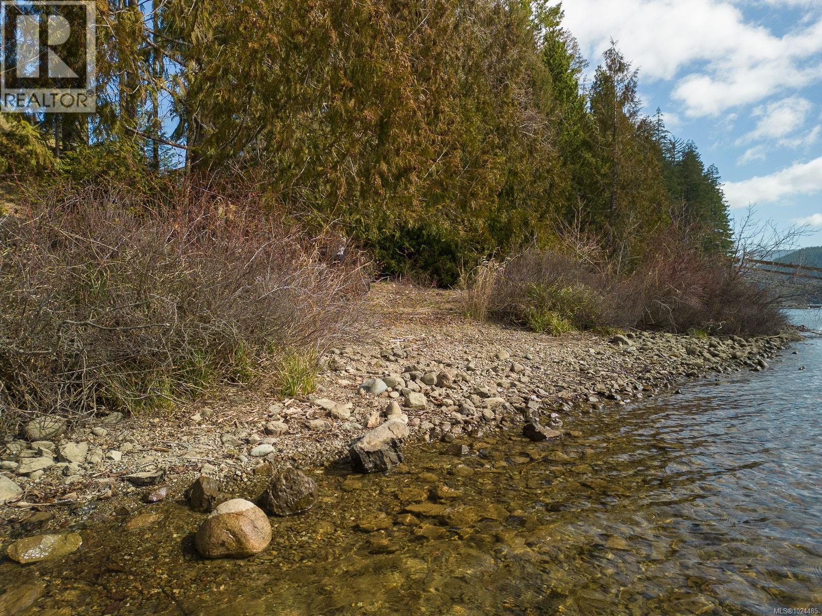 1 7470 Cottage Way, Lake Cowichan