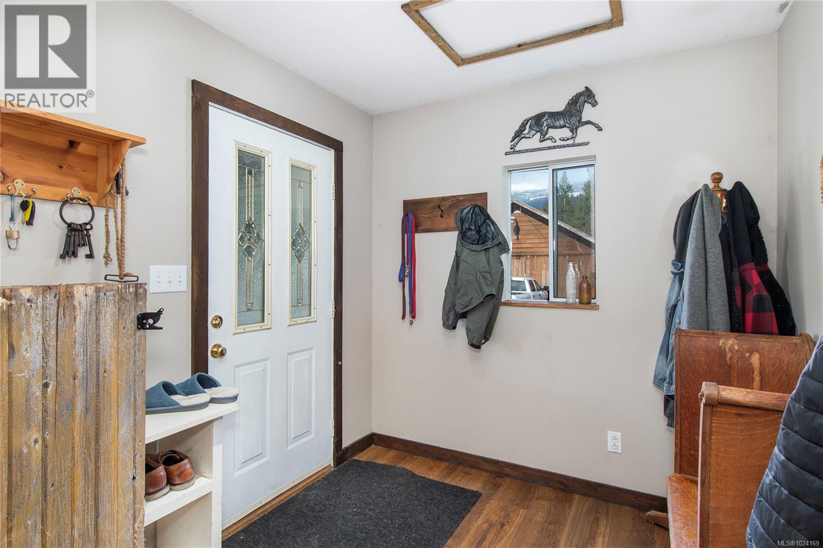 870 Sayward Rd - 13