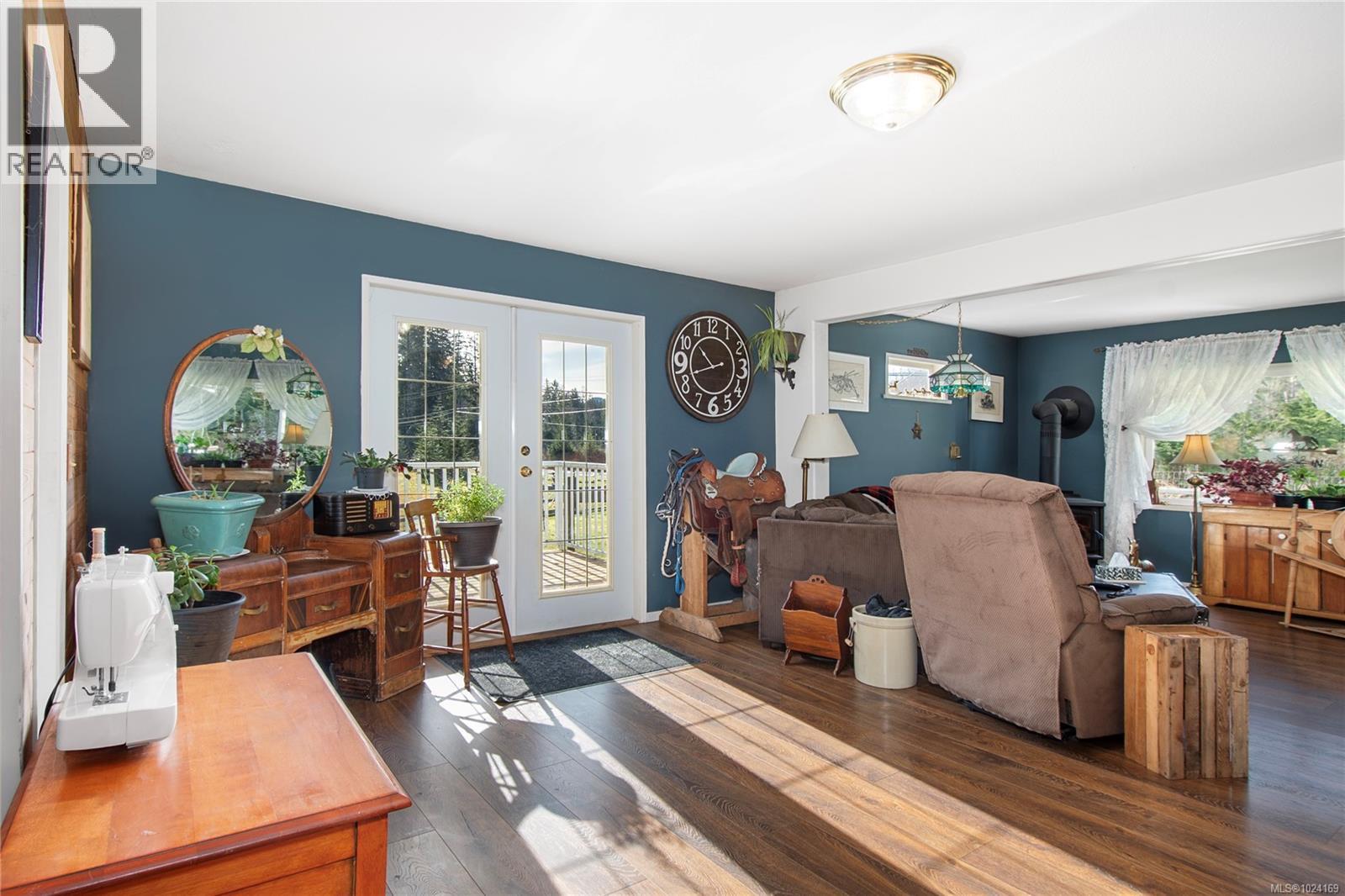 870 Sayward Rd - 21