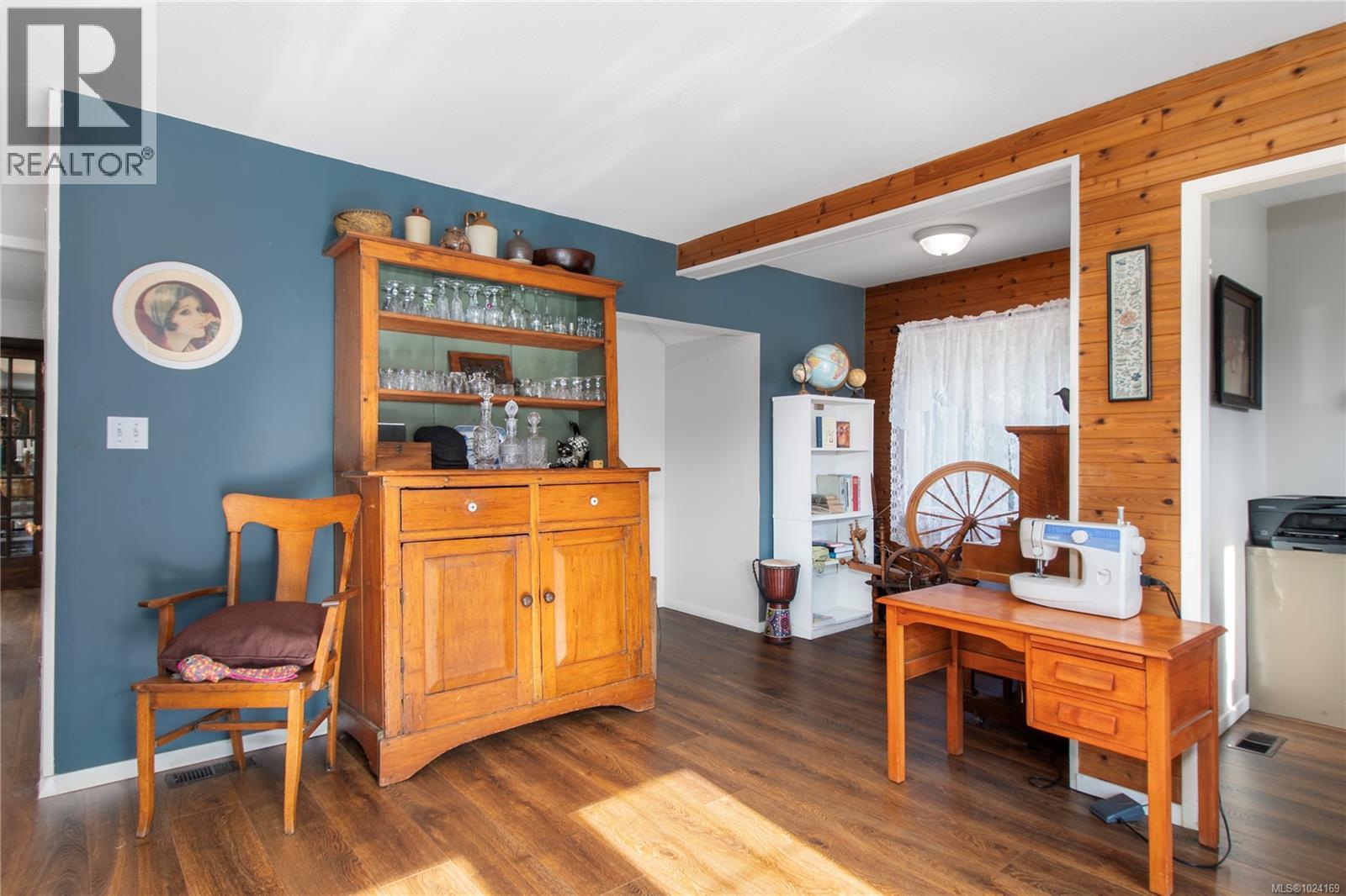 870 Sayward Rd, Sayward