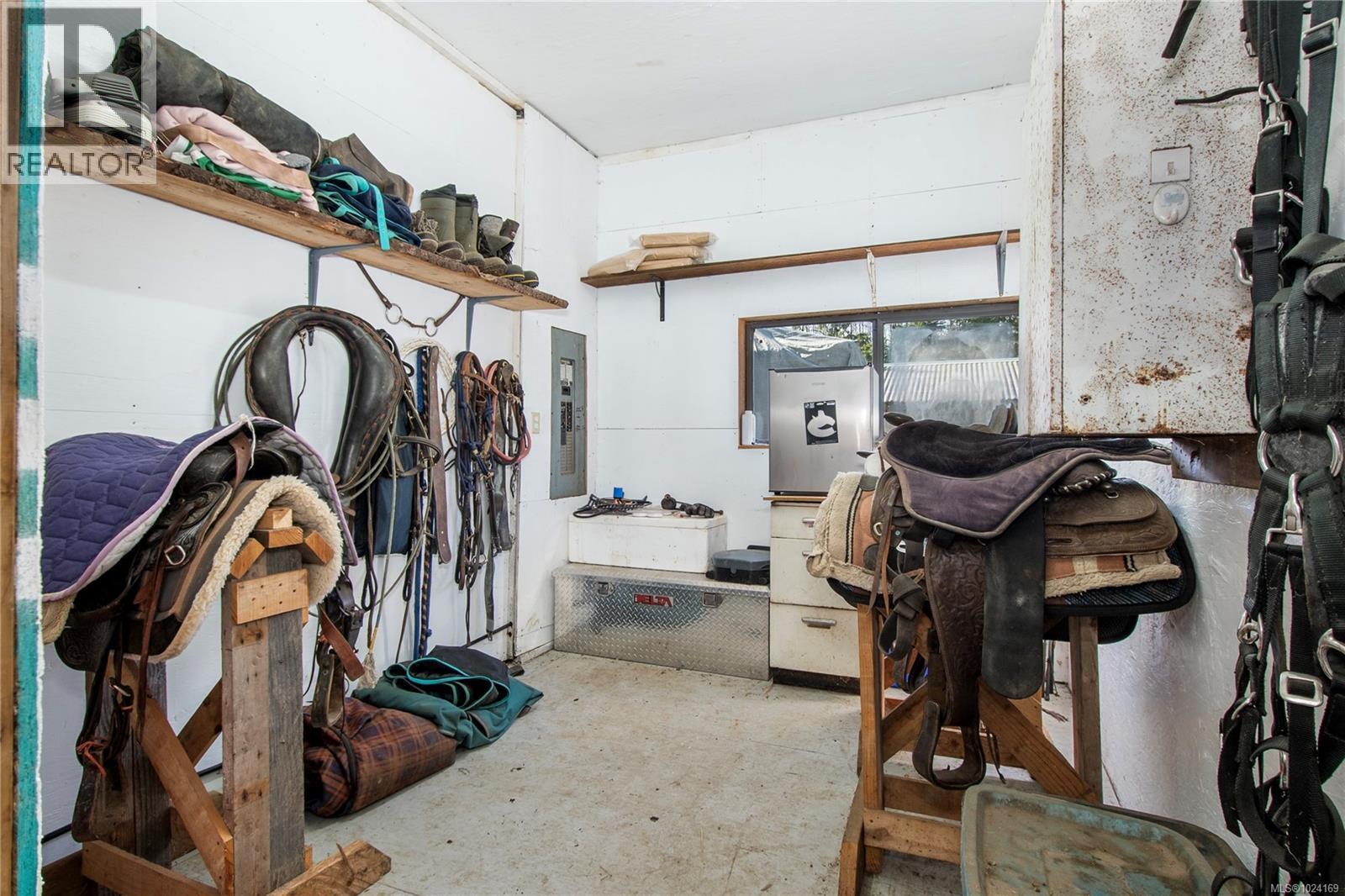 870 Sayward Rd - 41