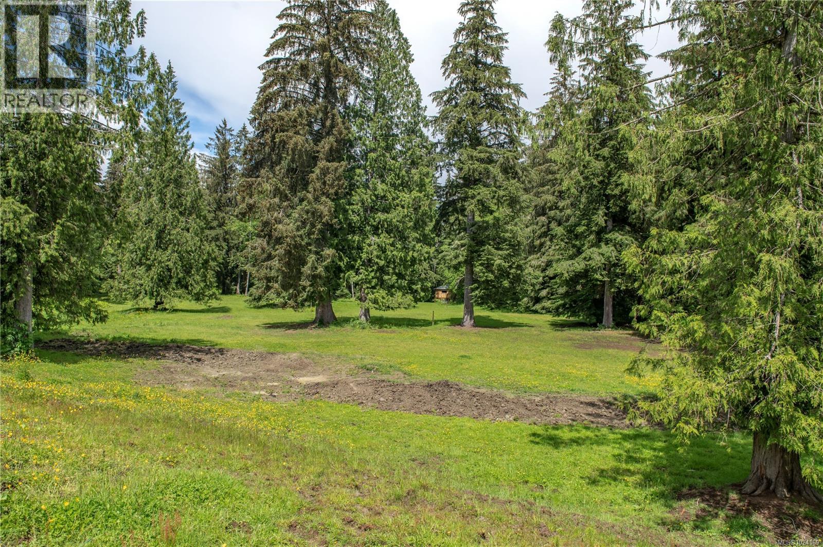 870 Sayward Rd, Sayward