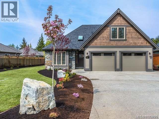 912 Ridgeline Blvd, Parksville
