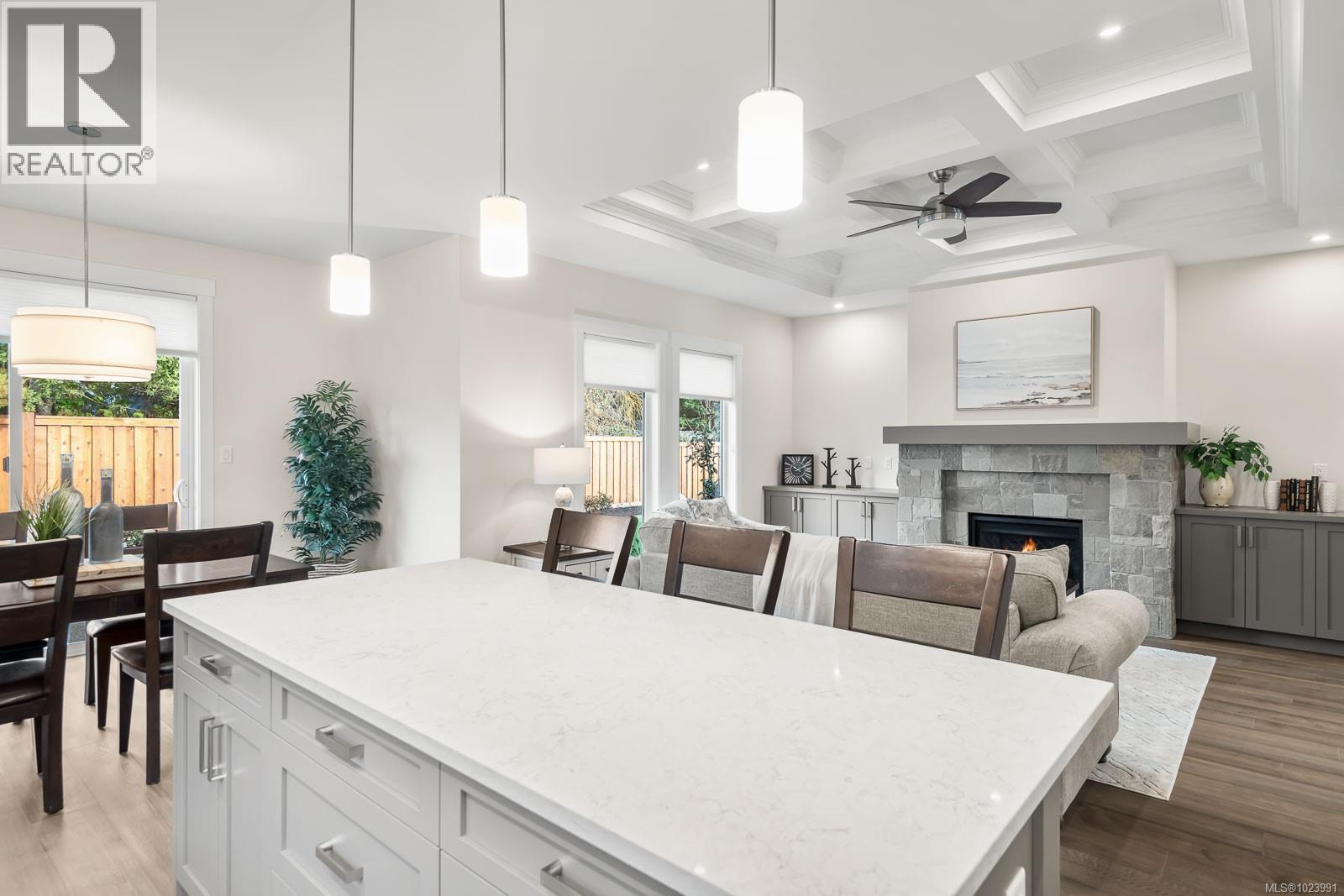 912 Ridgeline Blvd, Parksville