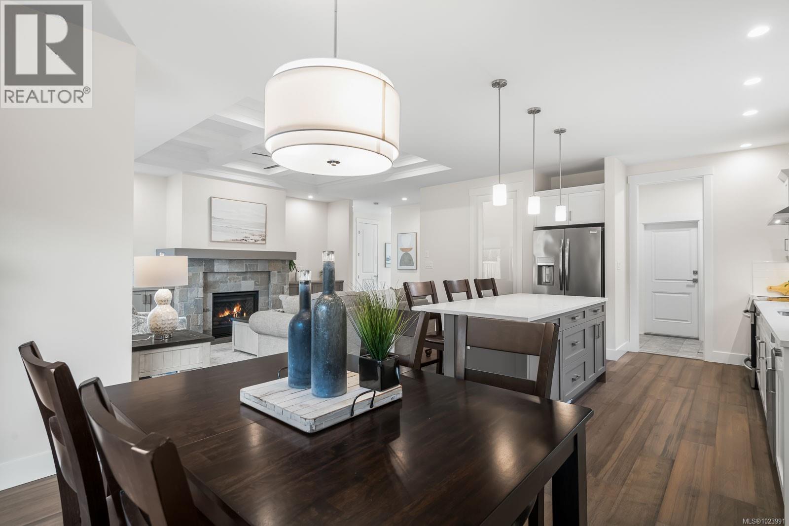 912 Ridgeline Blvd, Parksville