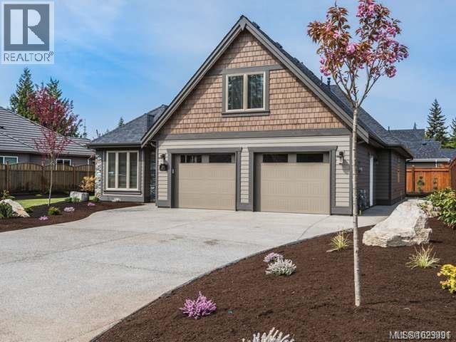 912 Ridgeline Blvd, Parksville