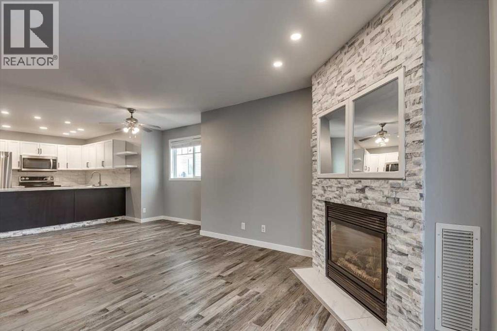 5220 50A Avenue, Sylvan Lake