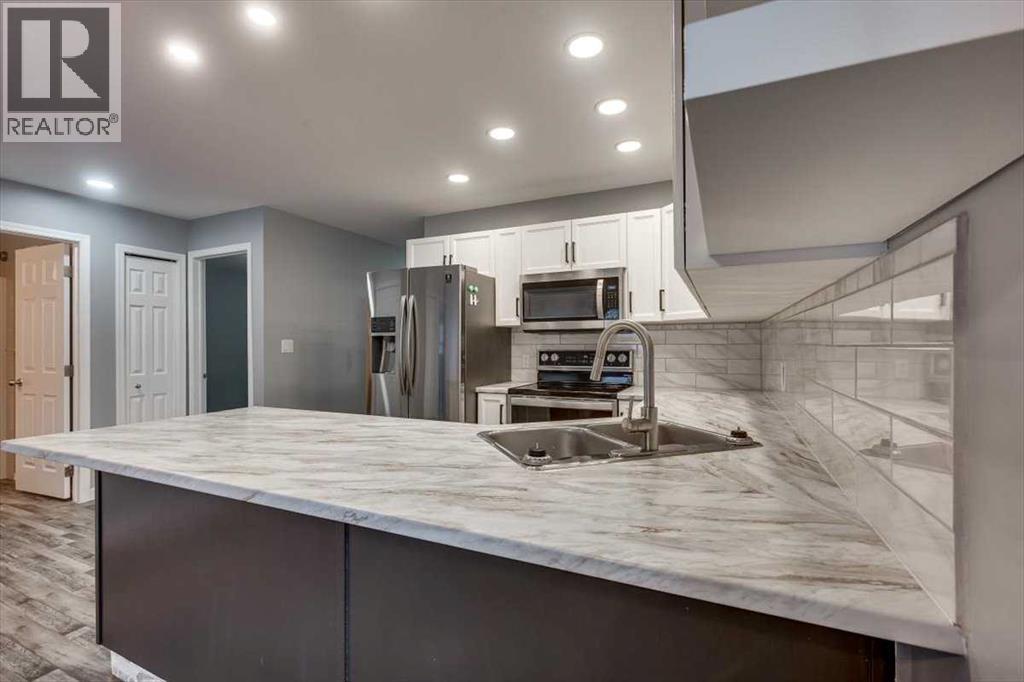 5220 50A Avenue, Sylvan Lake