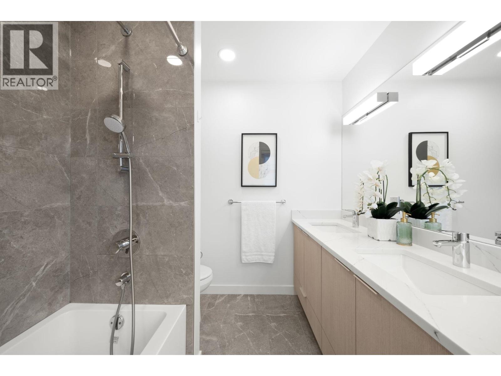 #14-7780 BRIDGE Street, Richmond