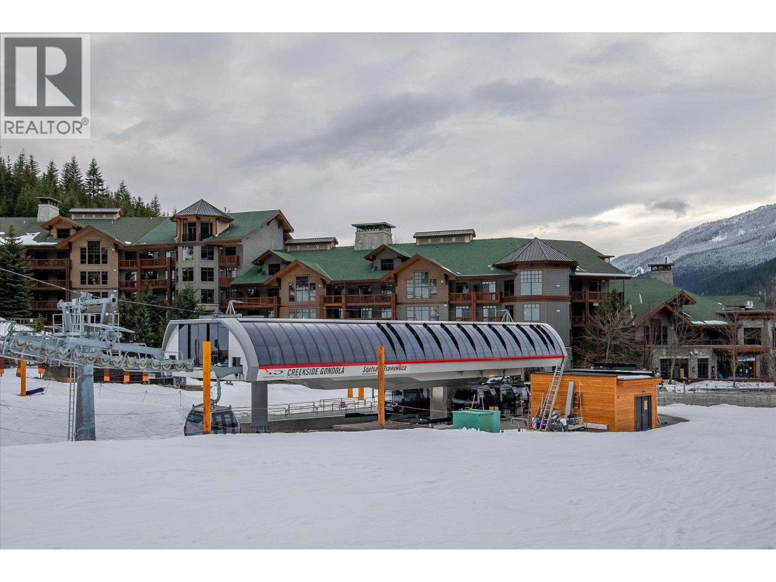 208 2202 GONDOLA WAY WAY, Whistler