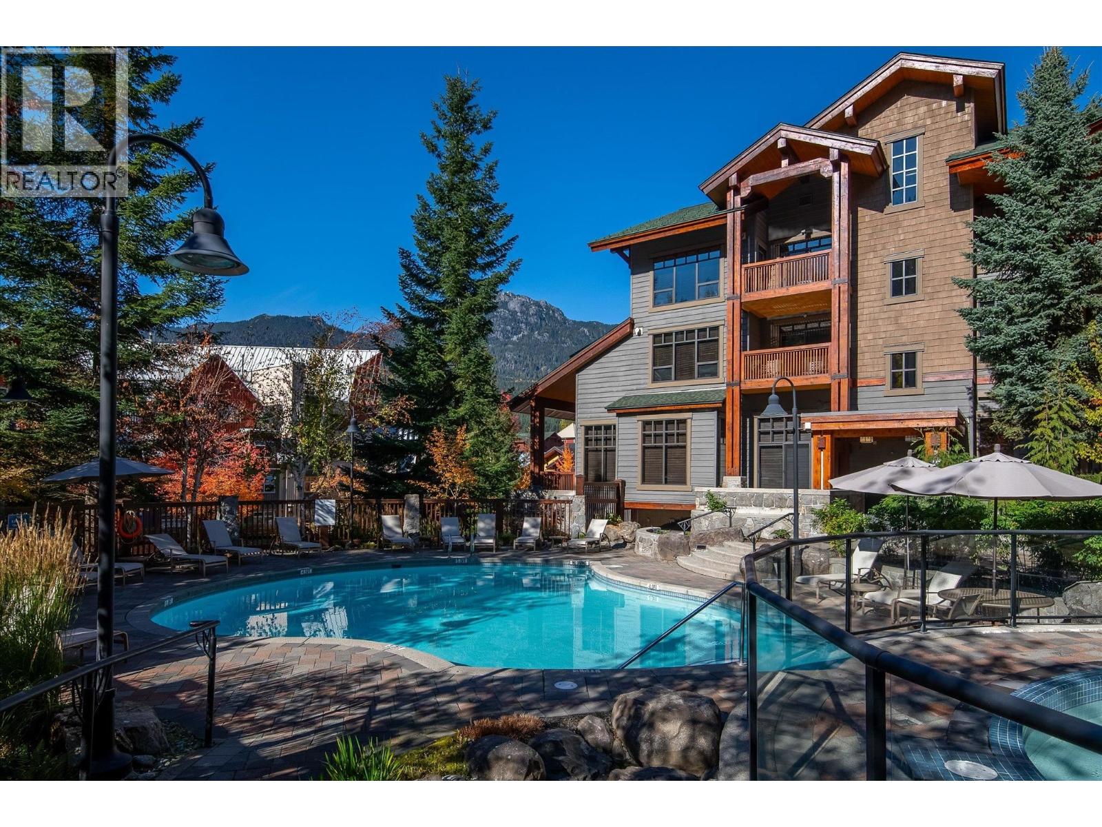 208 2202 GONDOLA WAY WAY, Whistler