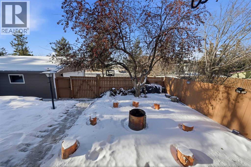 3411 51A Avenue, Innisfail