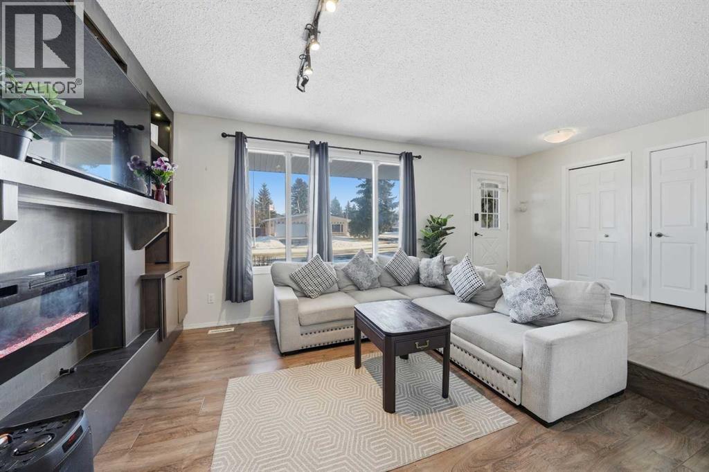 3411 51A Avenue, Innisfail