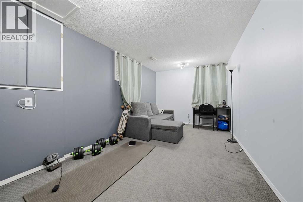 3411 51A Avenue, Innisfail