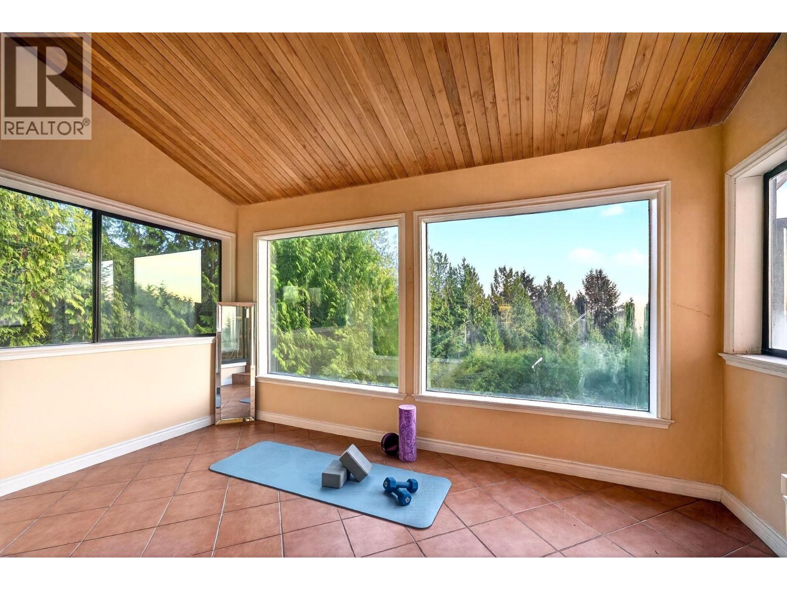 1375 BURNSIDE ROAD, West Vancouver