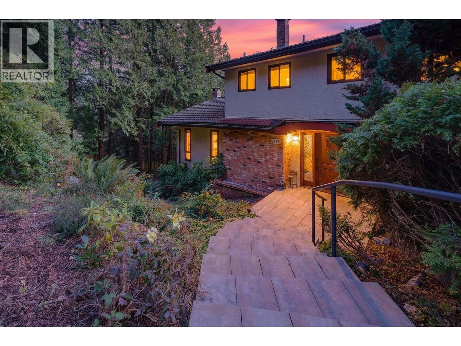 1375 BURNSIDE ROAD, West Vancouver