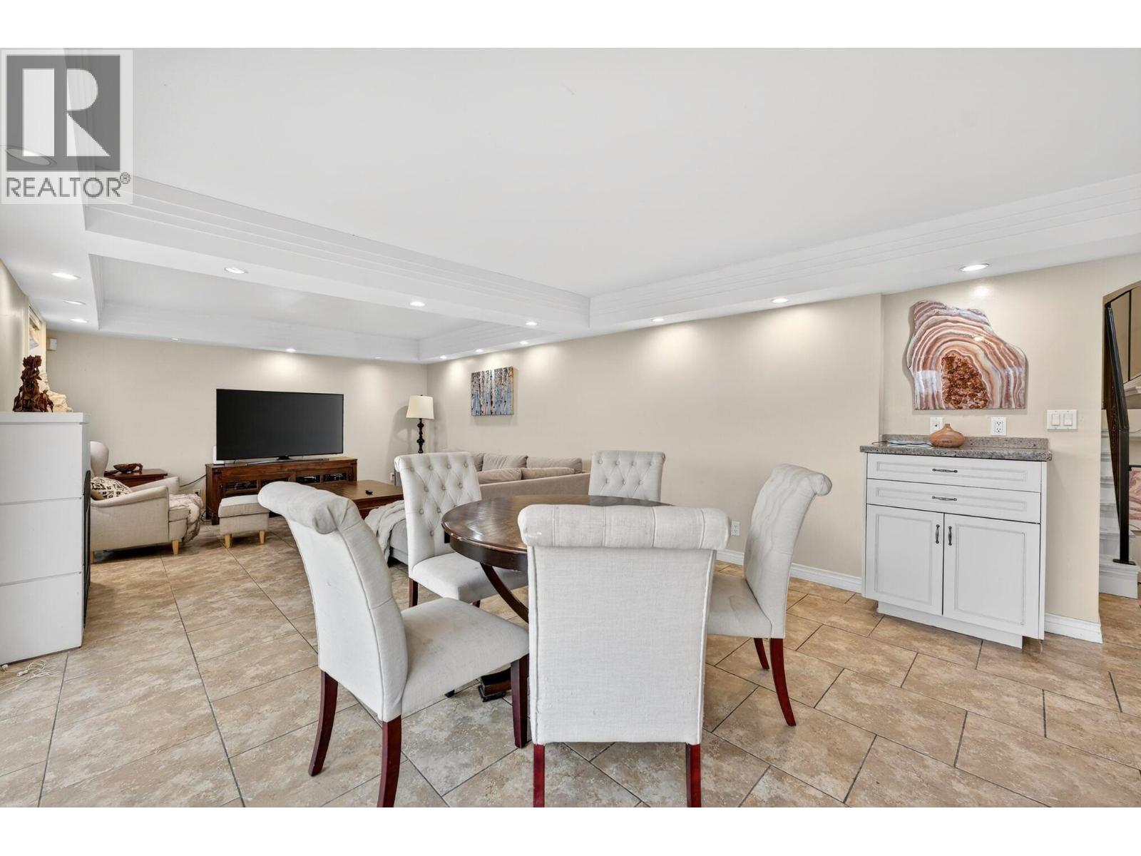 1375 BURNSIDE ROAD, West Vancouver