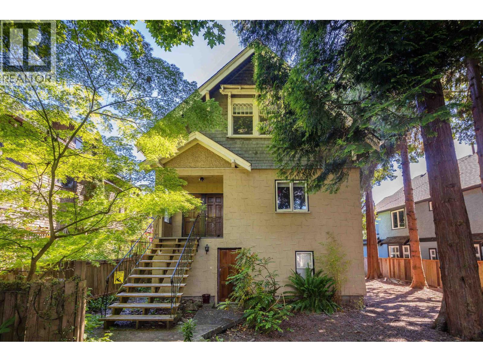 #2 (TOP FLOOR) 2176 W 13 AVENUE, Vancouver