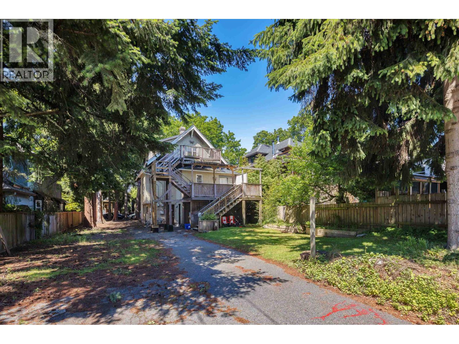 #2 (TOP FLOOR) 2176 W 13 AVENUE, Vancouver