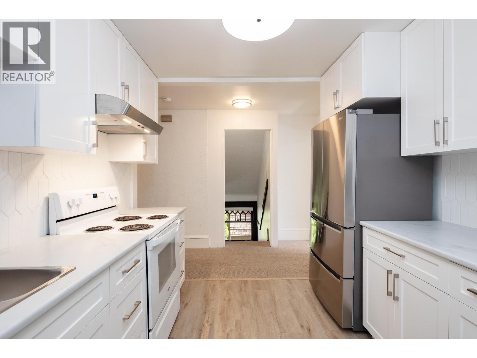 #2 (TOP FLOOR) 2176 W 13 AVENUE, Vancouver