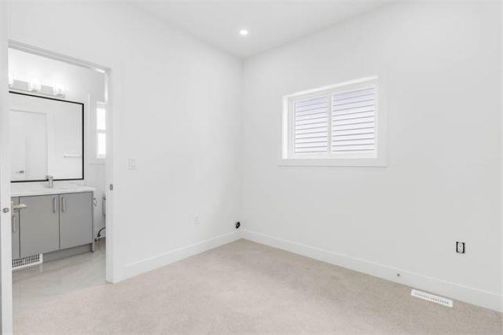 19415 70 AVENUE, Surrey