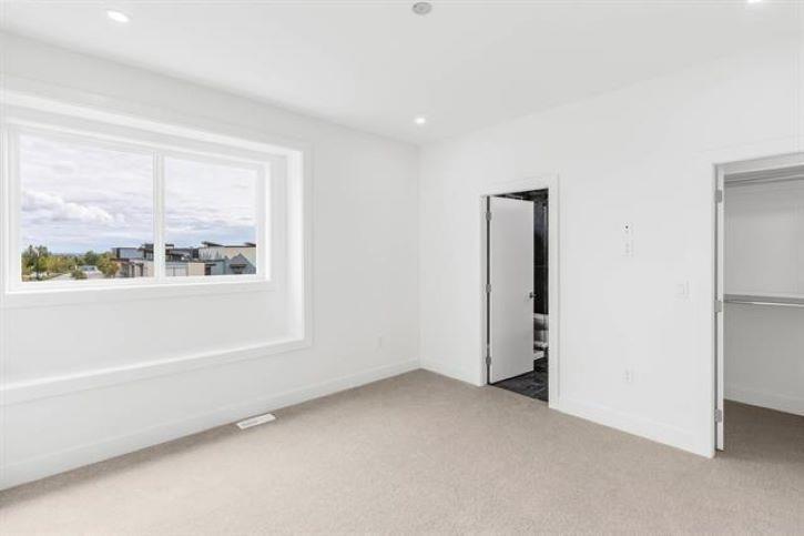 19415 70 AVENUE, Surrey