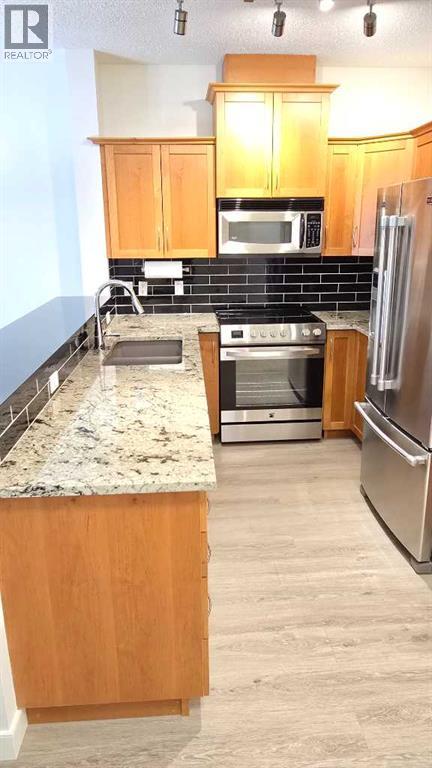 Single Family House for Sale in   Discovery Ridge Close SW Discovery Ridge Calgary 