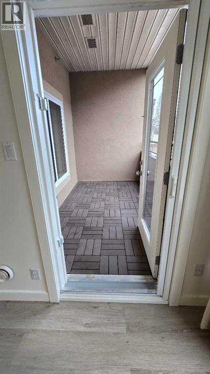 Single Family House for Sale in   Discovery Ridge Close SW Discovery Ridge Calgary 