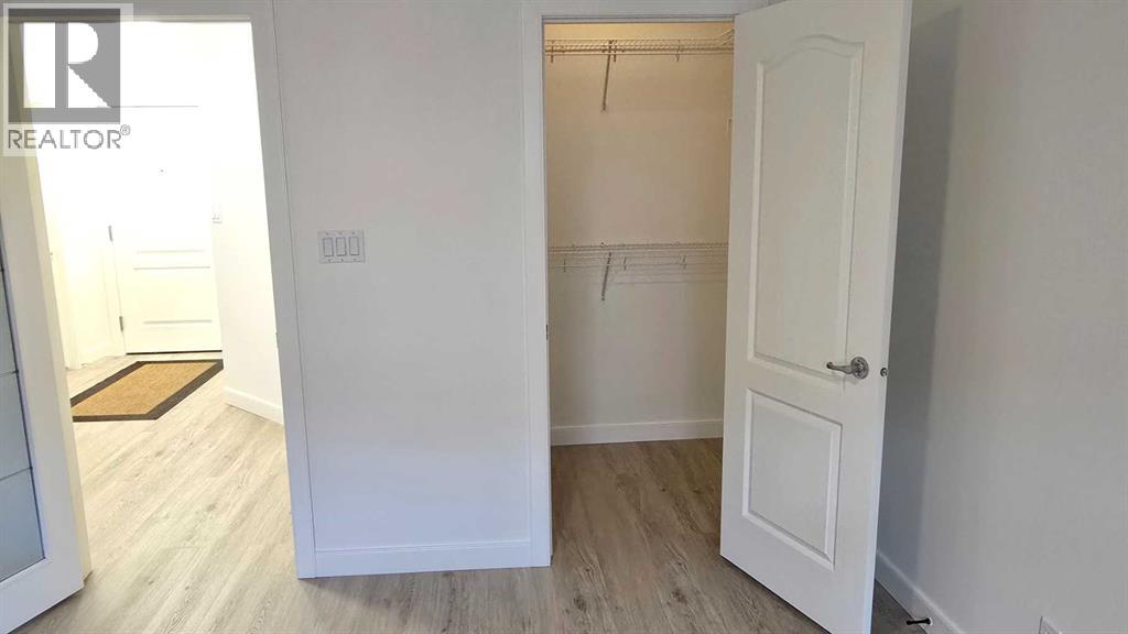 Single Family House for Sale in   Discovery Ridge Close SW Discovery Ridge Calgary 