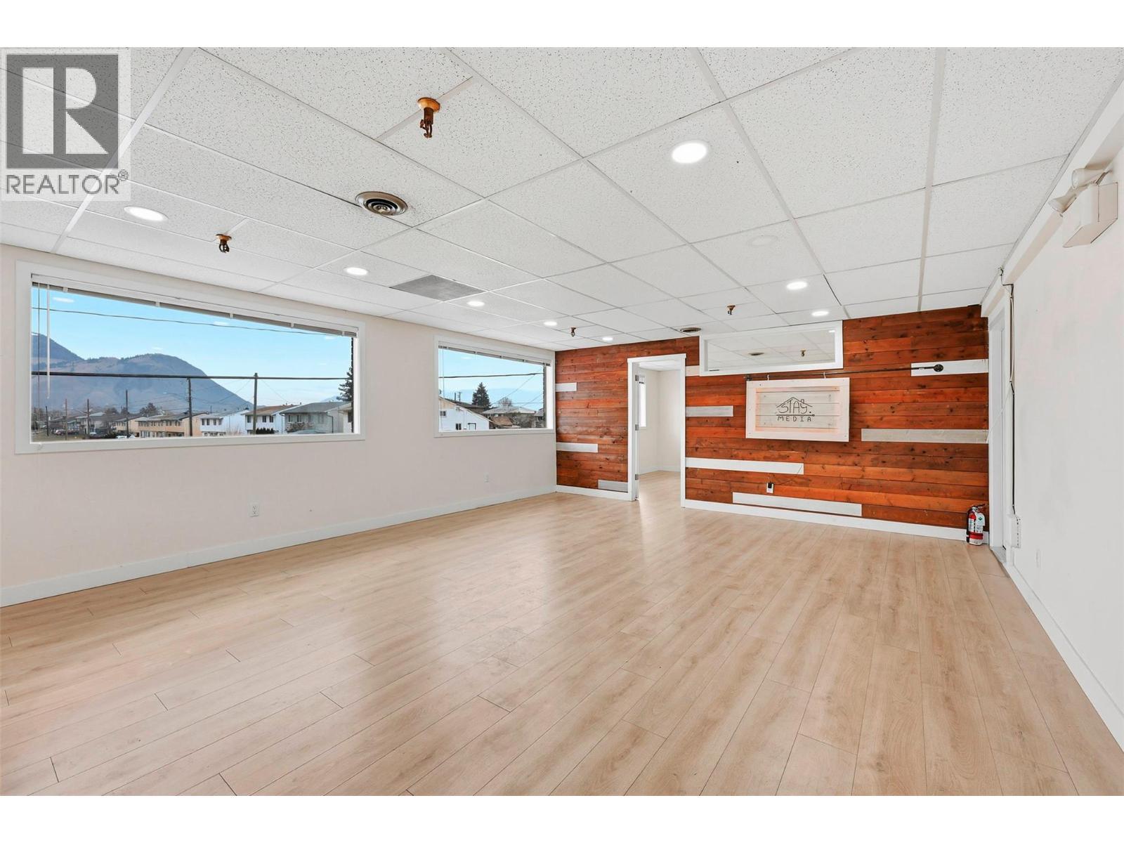 201 1139 12th Street, Kamloops