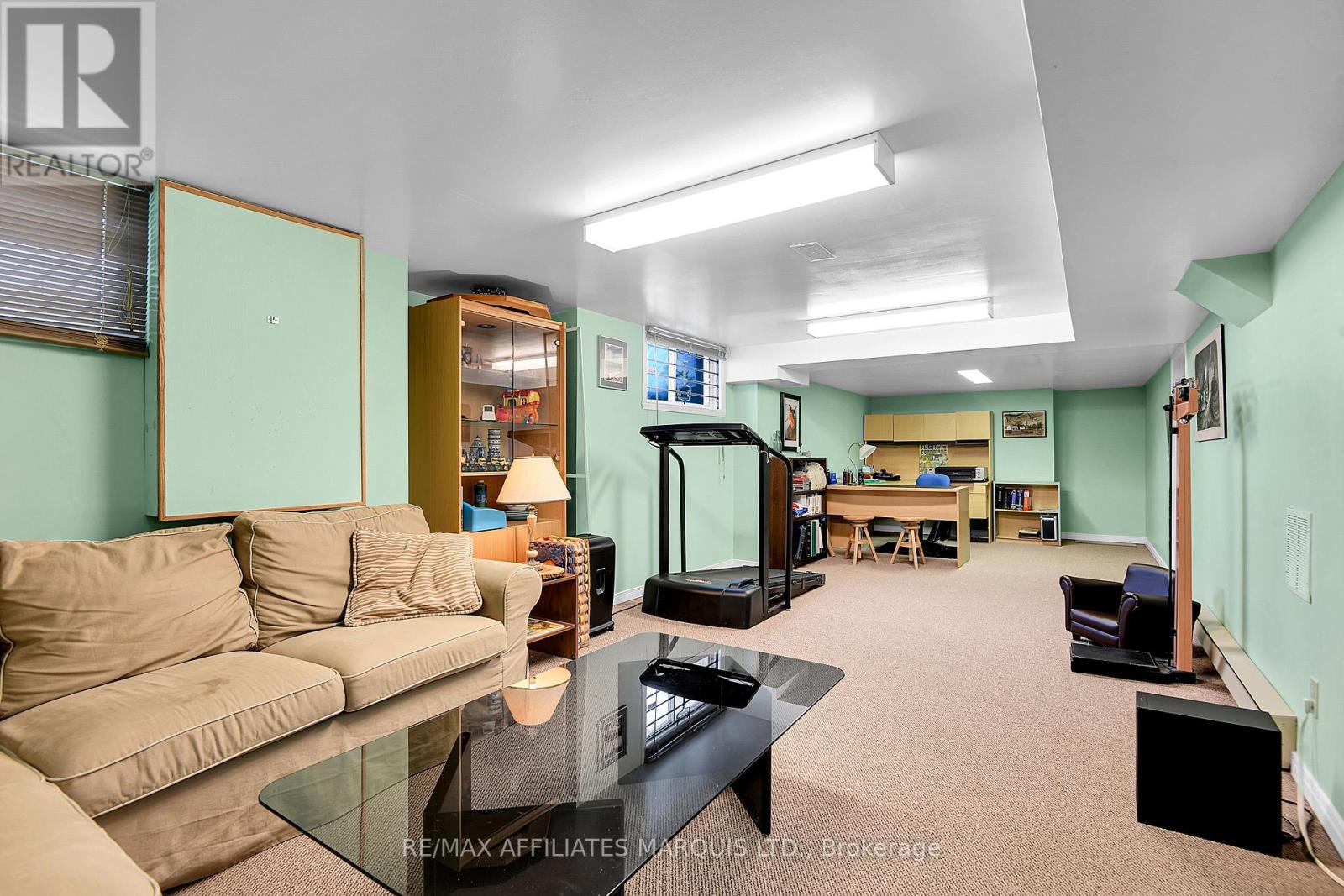 1626 GRANT AVENUE - 25