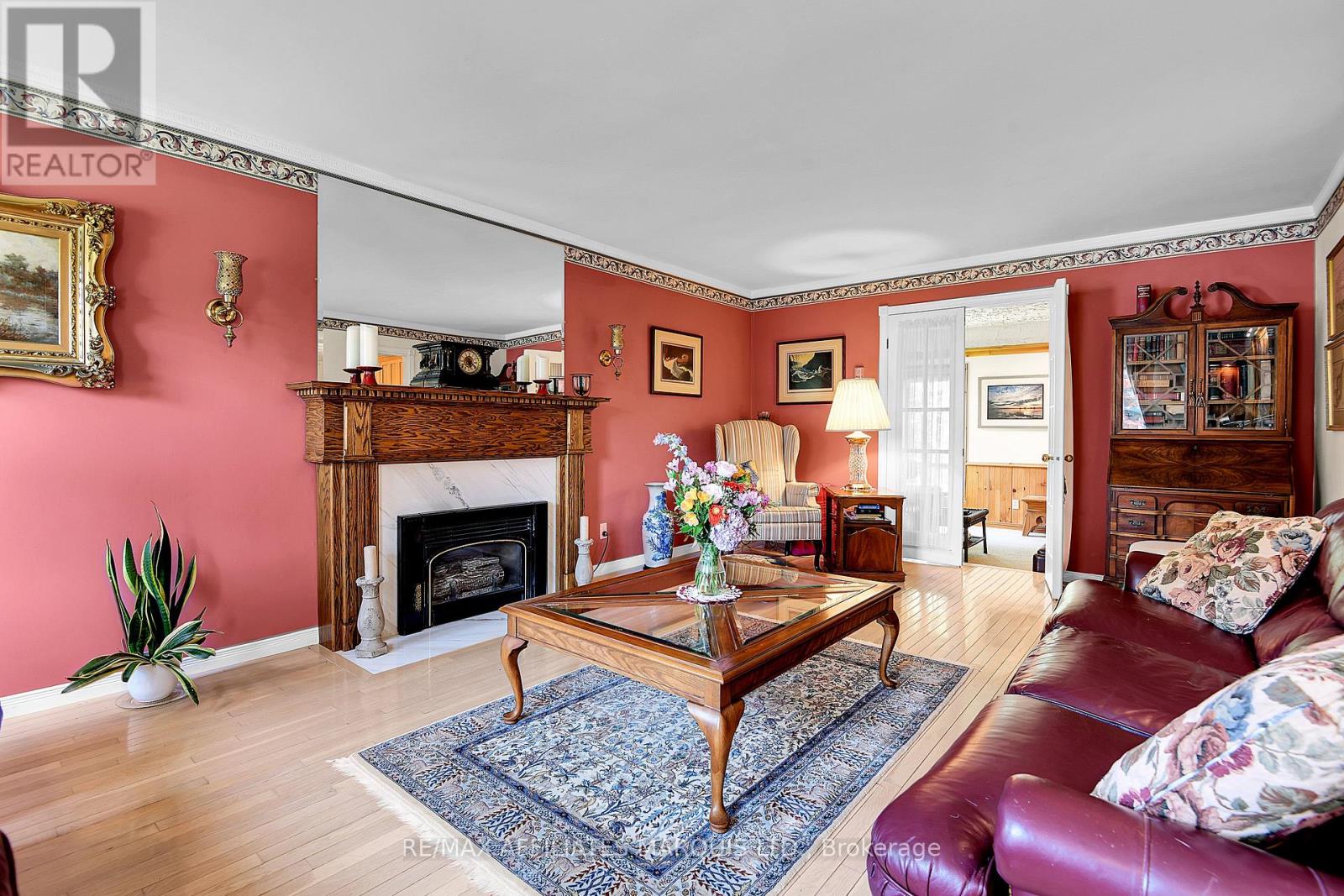 1626 GRANT AVENUE - 9