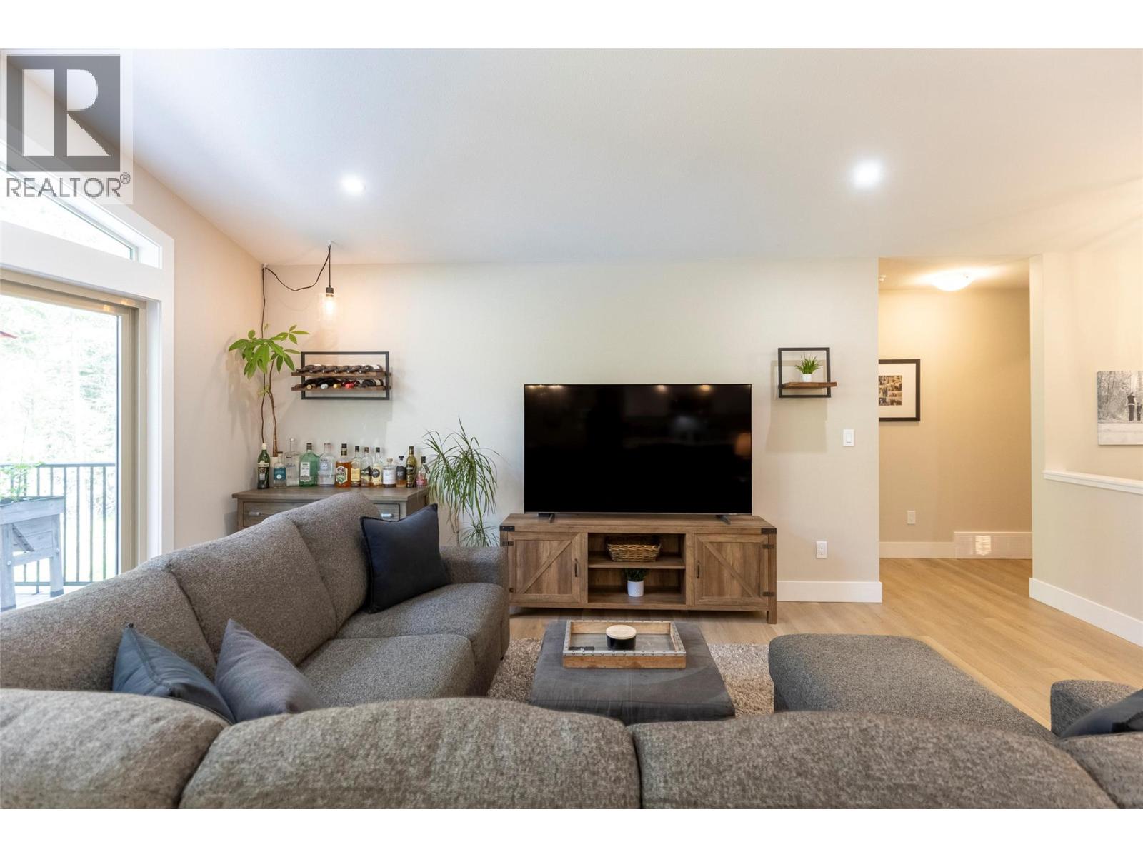 6347 OSPREY LANDING Court, Wardner