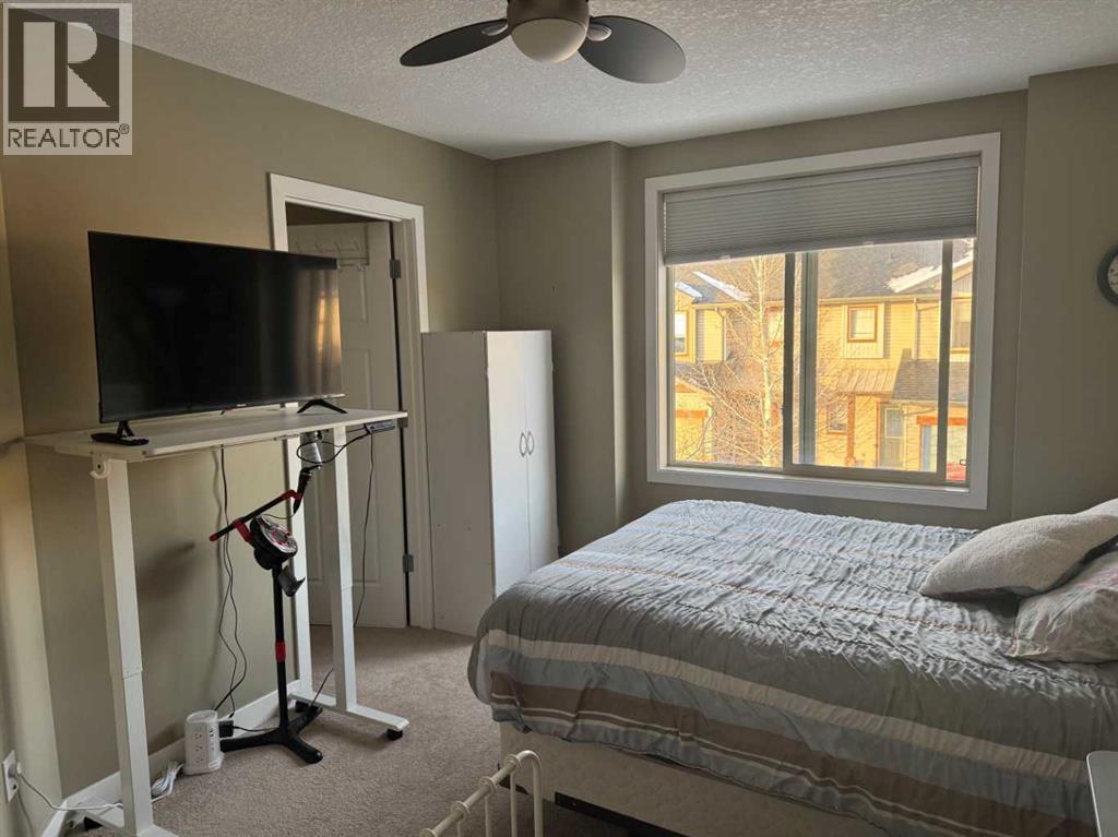 413 River Avenue, Cochrane