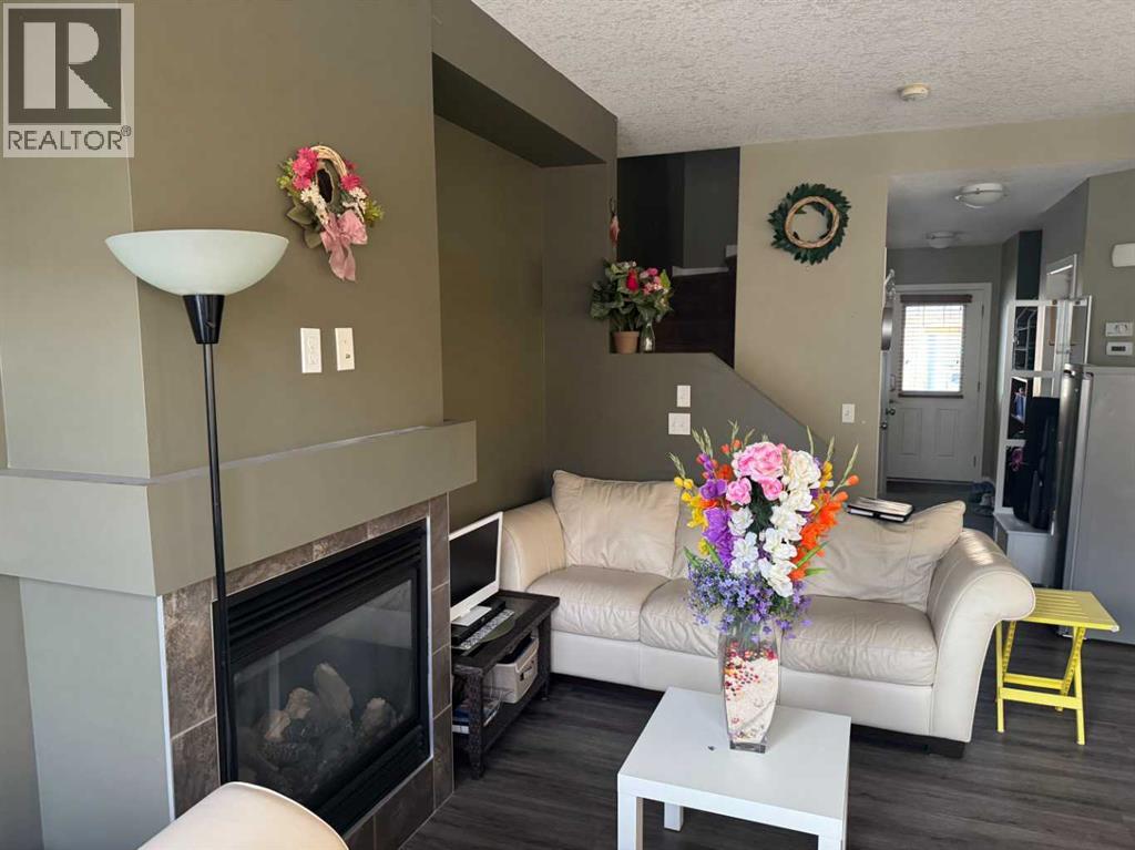 413 River Avenue, Cochrane