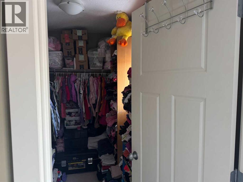 413 River Avenue, Cochrane