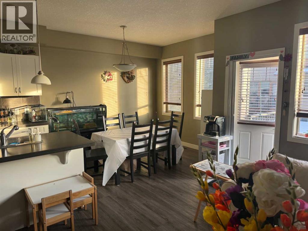 413 River Avenue, Cochrane