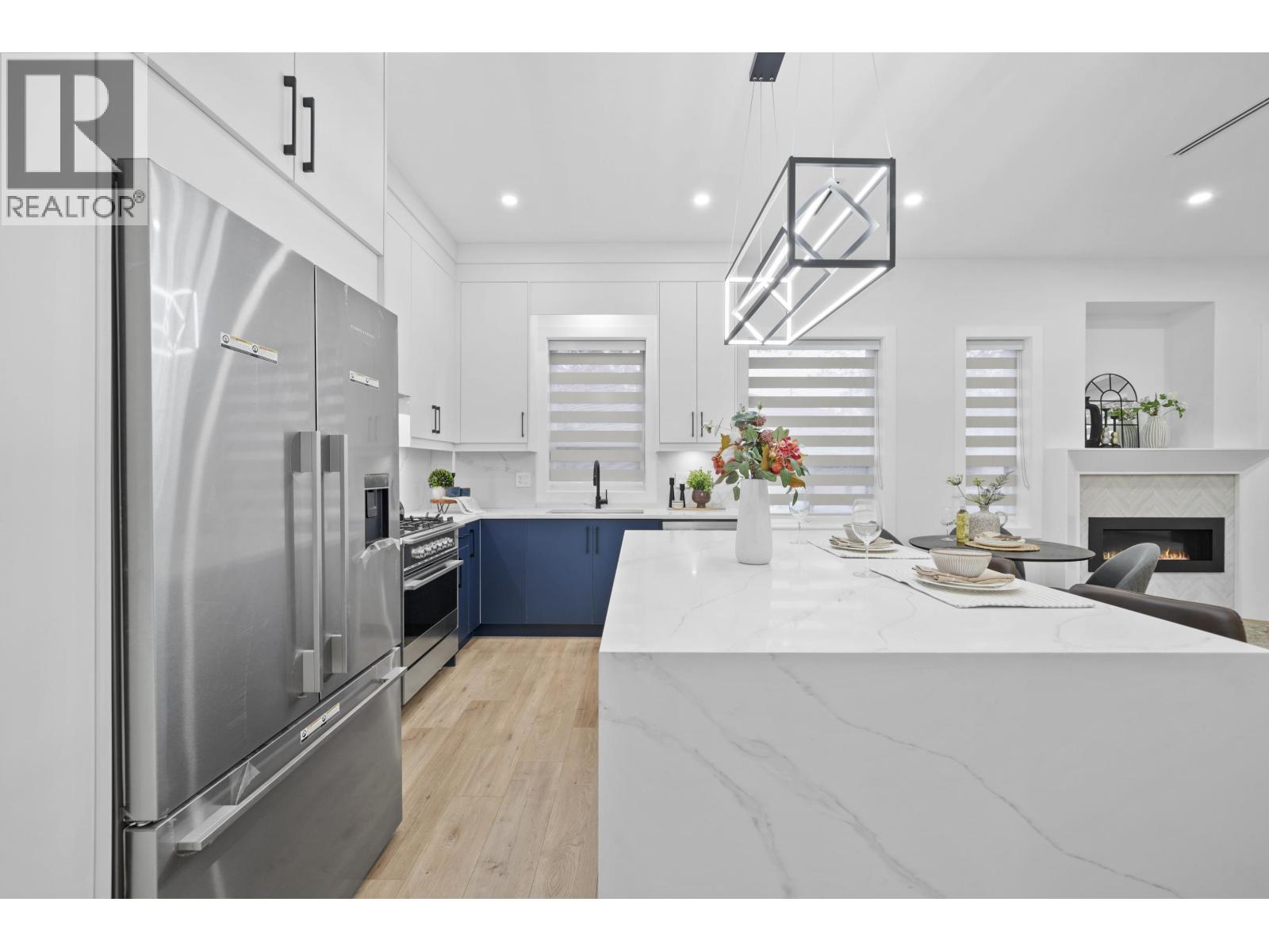 2995 E 17TH AVENUE, Vancouver