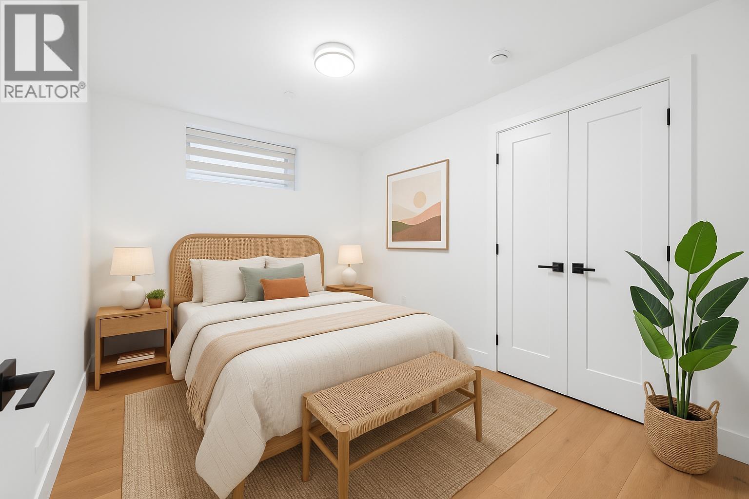 2995 E 17TH AVENUE, Vancouver