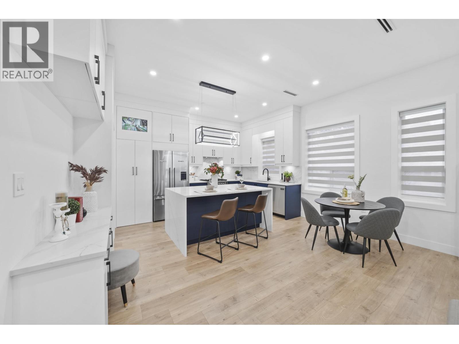 2995 E 17TH AVENUE, Vancouver