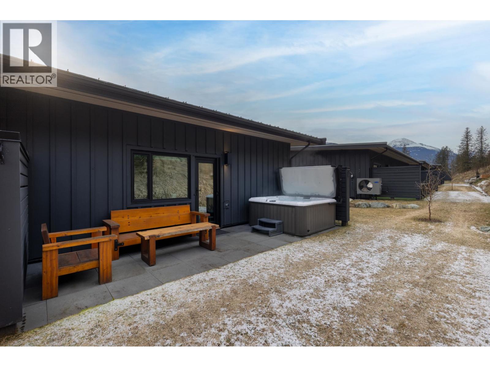 44 4000 SUNSTONE WAY, Pemberton