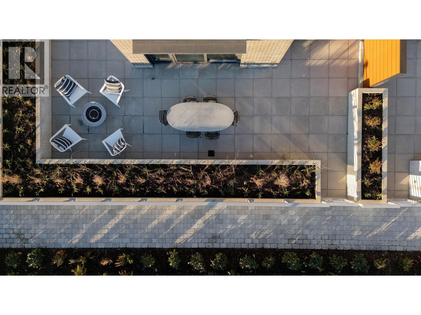 112 755 HARBOURSIDE DRIVE, North Vancouver