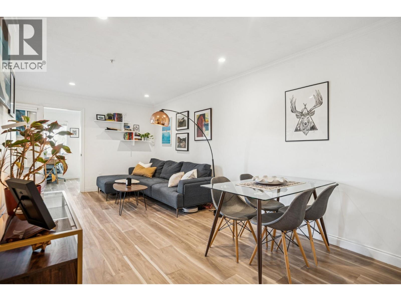 305 688 E 16TH AVENUE, Vancouver