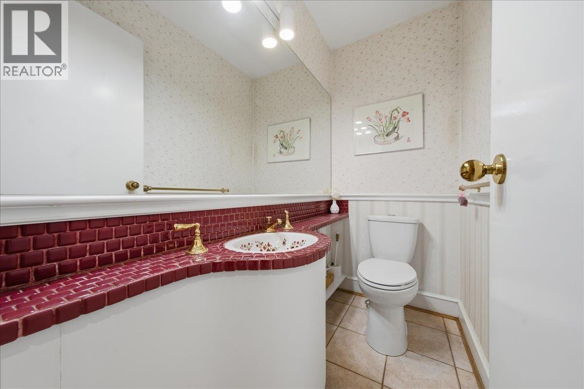 488 GLENBROOK STREET, New Westminster