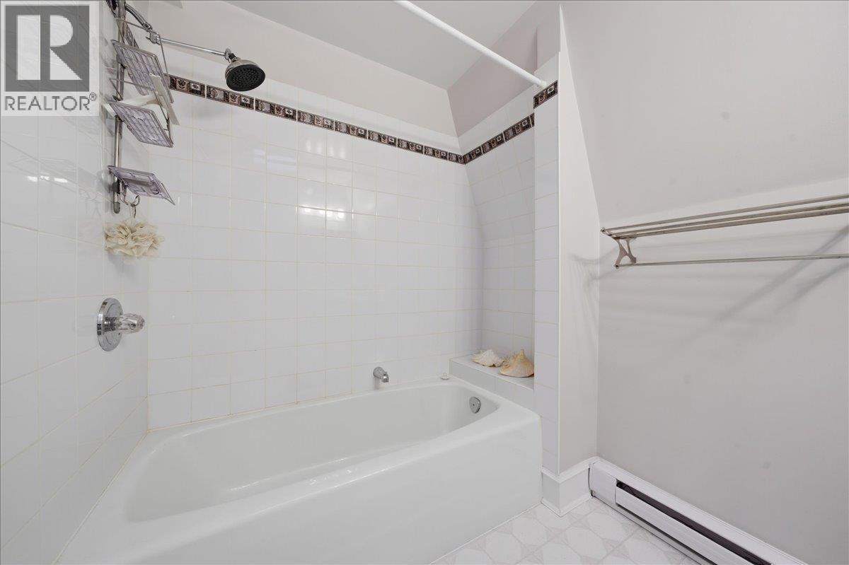 488 GLENBROOK STREET, New Westminster