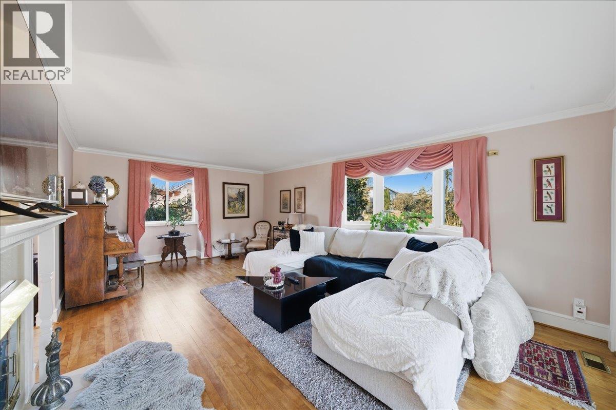 488 GLENBROOK STREET, New Westminster