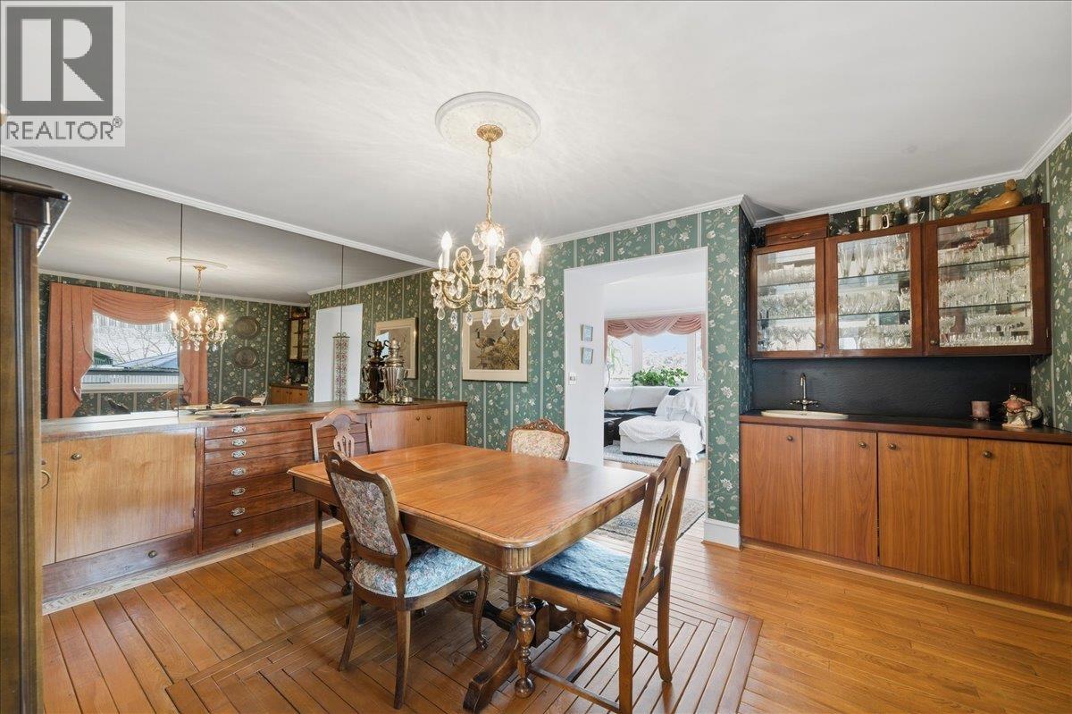 488 GLENBROOK STREET, New Westminster